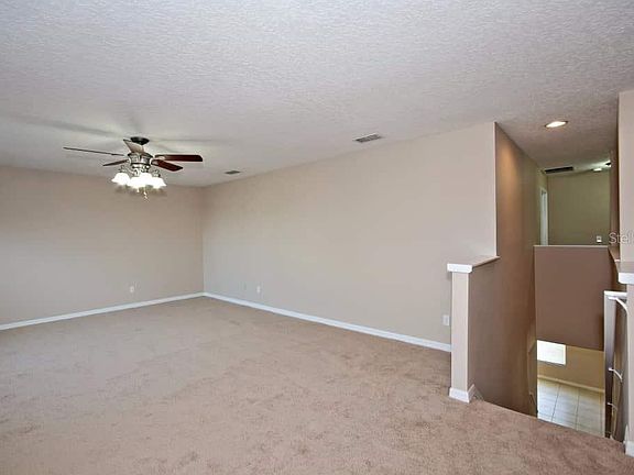 4th image of 8 Windrose Dr #1