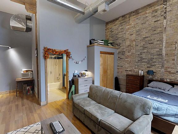 5th image of 306 E Lincoln Ave APT 3