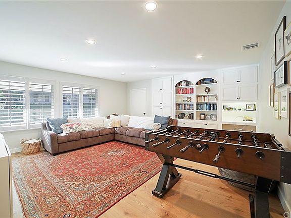3rd image of 7664 Bowen Dr