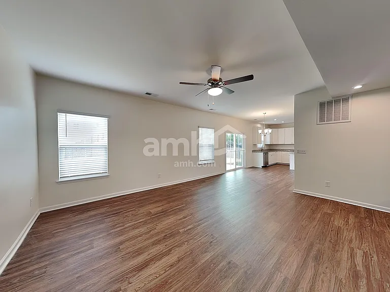 648 Hamilton Park Dr — Photo 6
