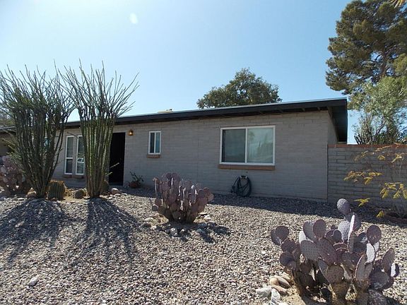 3rd image of 9760 E Celeste Dr