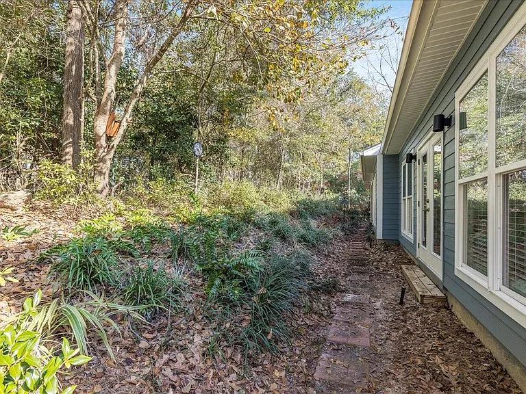1544 Miccosukee Loop — Photo 38