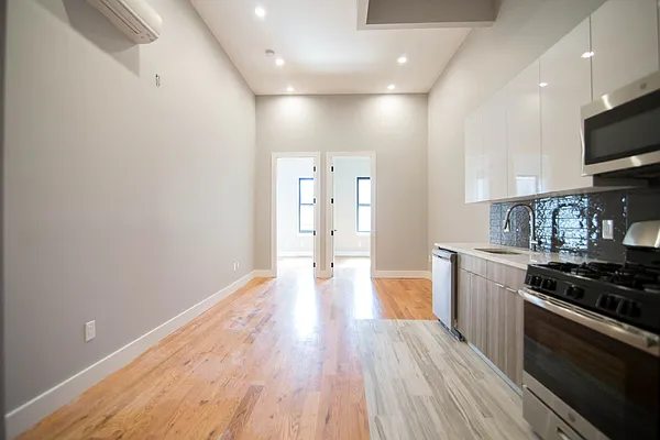 Rented by Nooklyn NYC LLC | media 1