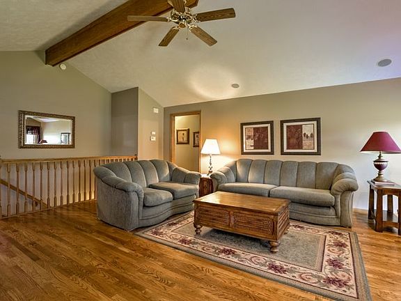 5th image of 9212 S Glenview Dr