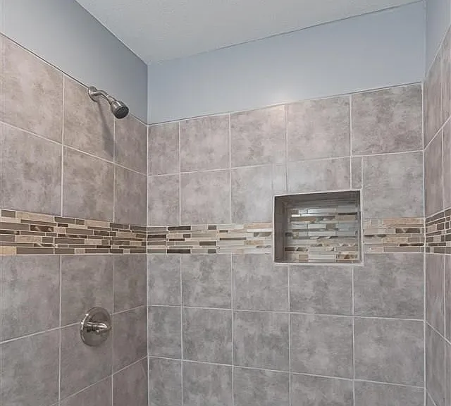 4131 Lake St — Photo 13