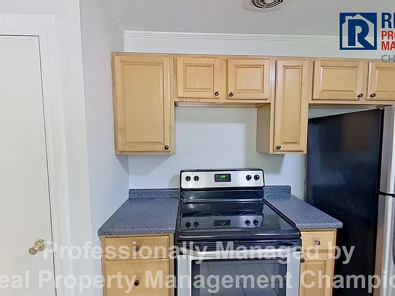 214 Huntington Rd — Photo 7