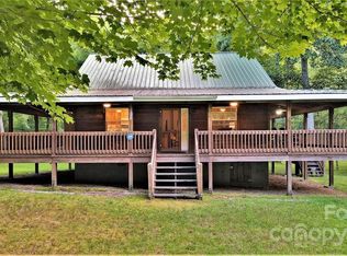 96 Wayne Lovedahl Rd, Cullowhee, NC 28723
