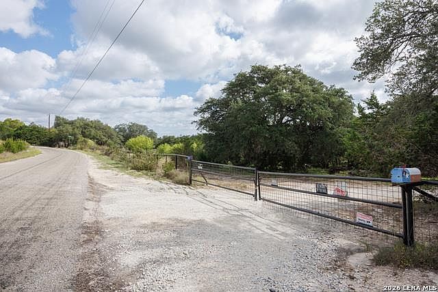 1st image of 3008 Rolling Hills Rd