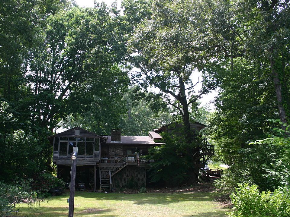 2nd image of 471 Dead Timbers Rd