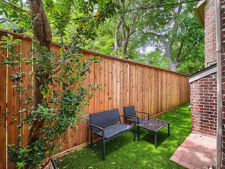 2828 W Holcombe Blvd #I — Photo 27