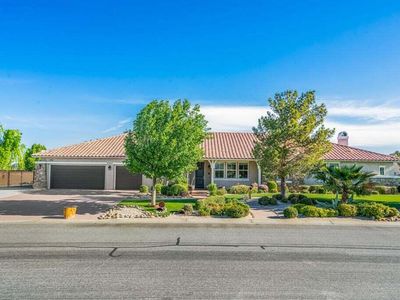 3061 W Avenue M4, Lancaster, CA, 93536
