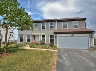 2744 Alan Dale Ln, Yorkville, IL