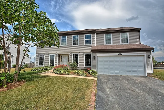 2744 Alan Dale Ln photo 1