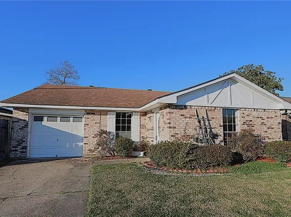 5020 Eden Roc Dr, Marrero, LA 70072