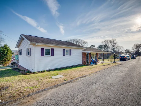 201 Oak St, Surgoinsville, TN 37873