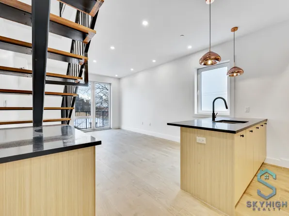 1698 Pacific Street image 1 of 22