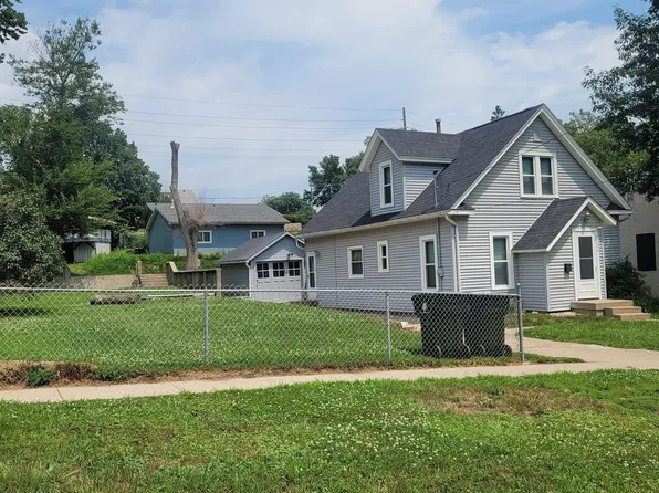 2203 Villa Ave, Sioux City, IA 51103