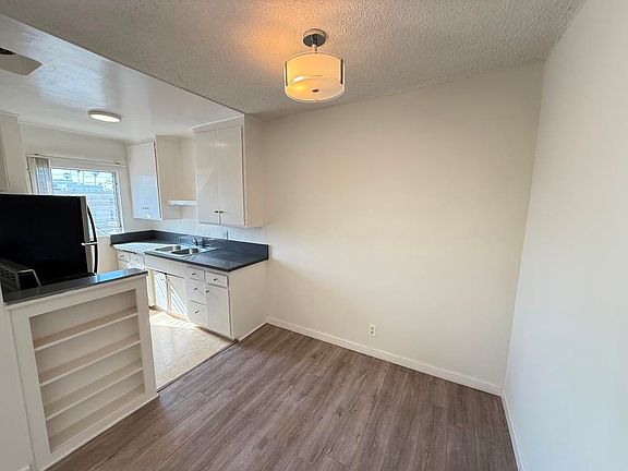 3rd image of 213 N Alexandria Ave APT 7