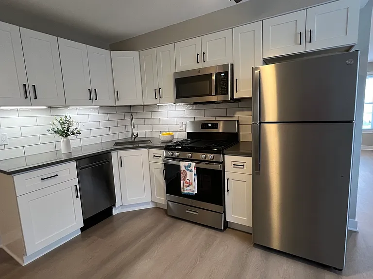 4835 Hull St #1E — Photo 2