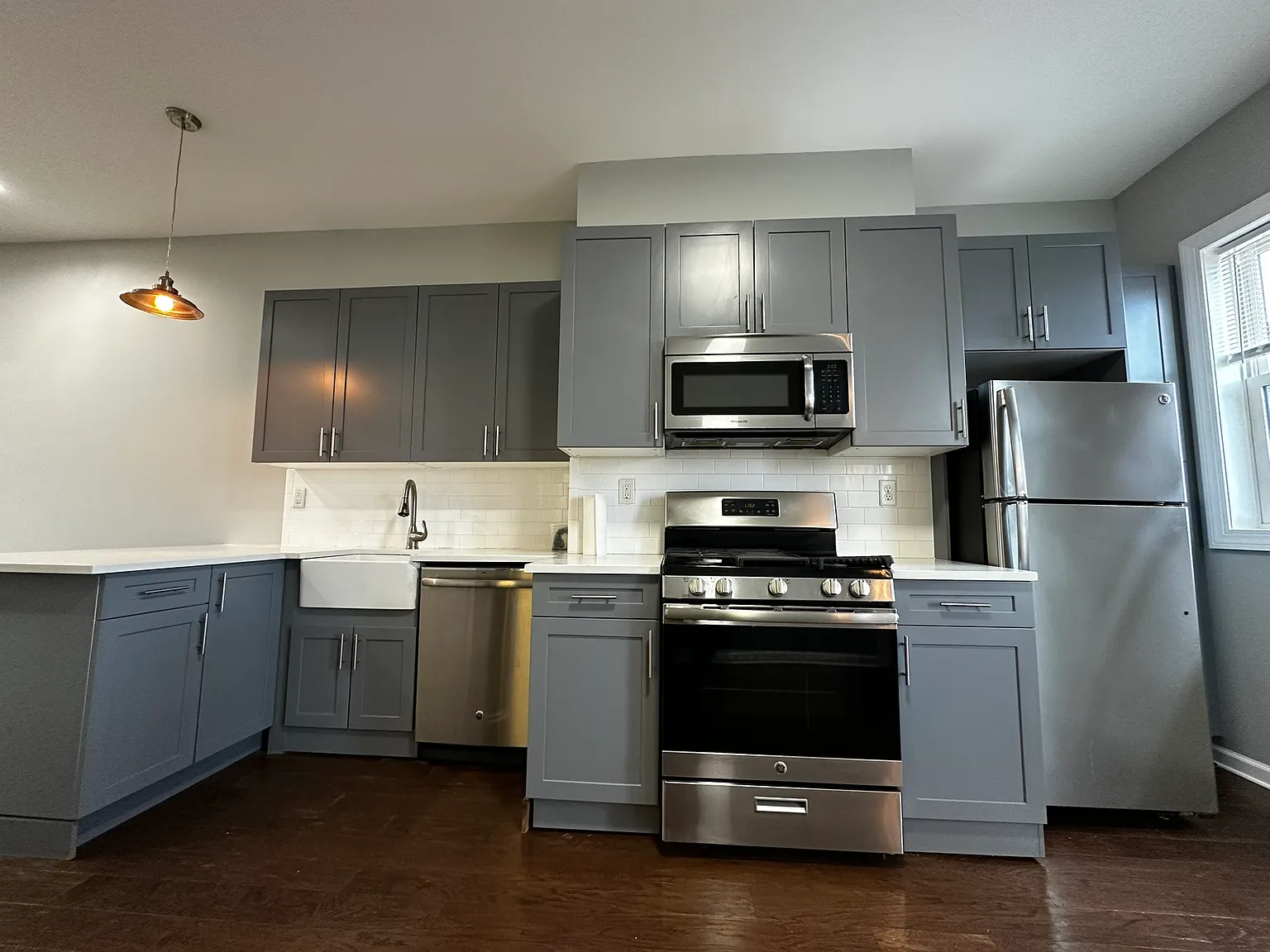 1 bed, 1000 sqft, $2,250 — Photo 3