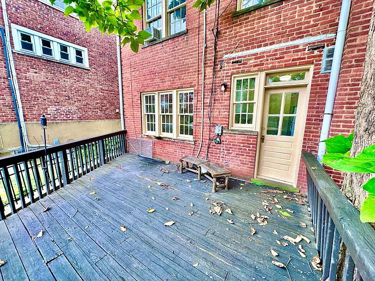 4422 Greenwich Pkwy NW — Photo 55