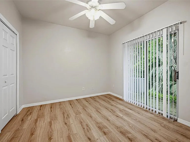 350 NW 50th Blvd #350 — Photo 19