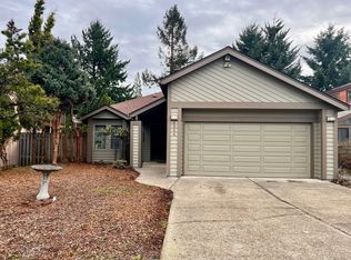 6244 SE Sherman St, Portland, OR 97215