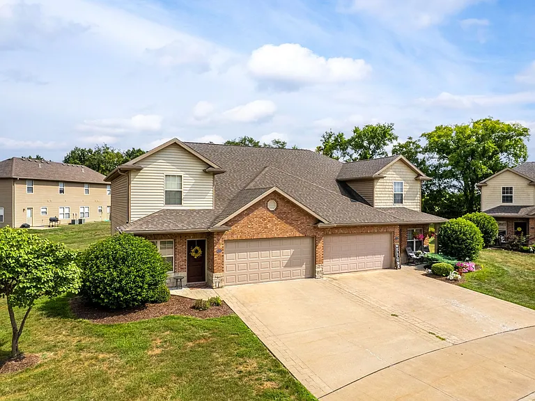 3101 Jenne Hill Dr — Photo 1