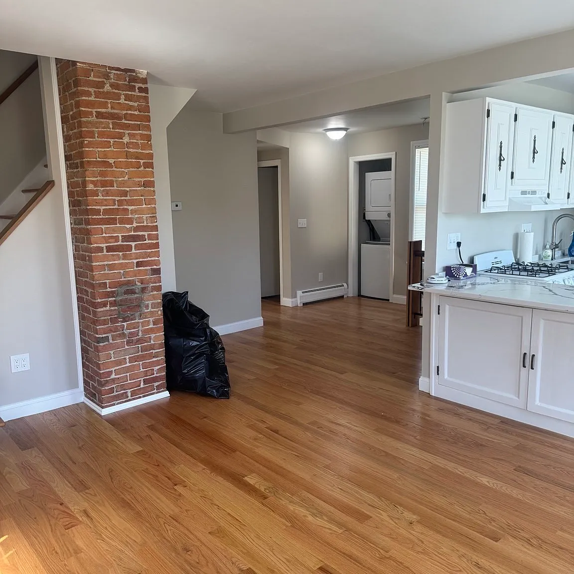 3 bed, 2.0 bath, 1500 sqft, $3,400 — Photo 4