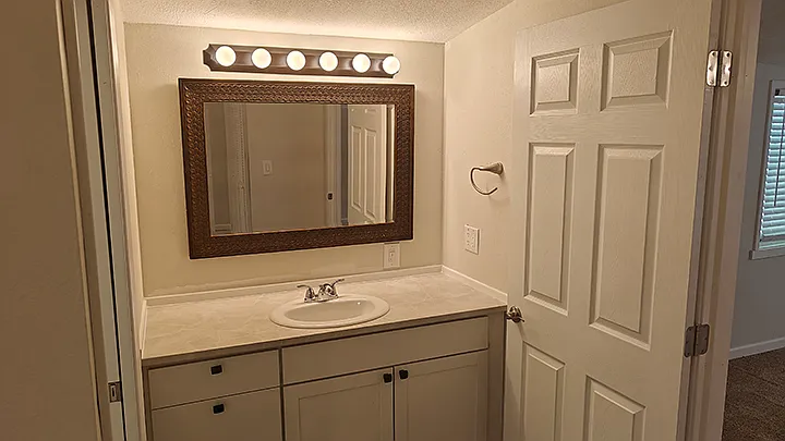100 Stonewood Dr #310-B — Photo 5