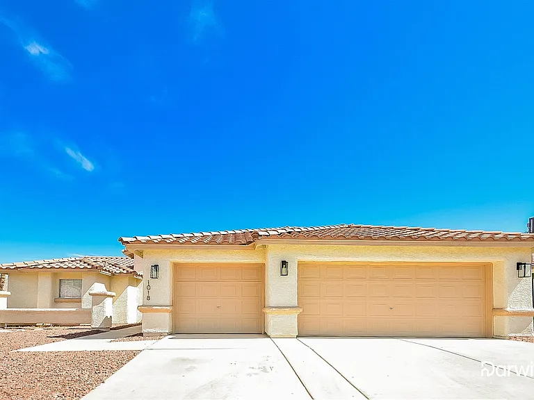 1018 Mosskag Ct — Photo 1