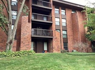 585 Coeur De Royale Dr APT 204, Saint Louis, MO