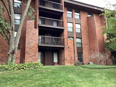 585 Coeur De Royale Dr APT 204, Saint Louis, MO, 63141
