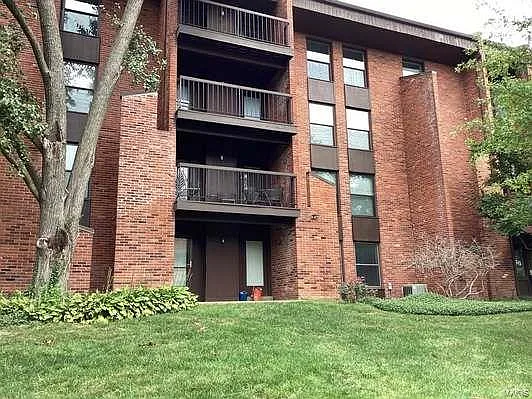 585 Coeur De Royale Dr APT 204 photo 1