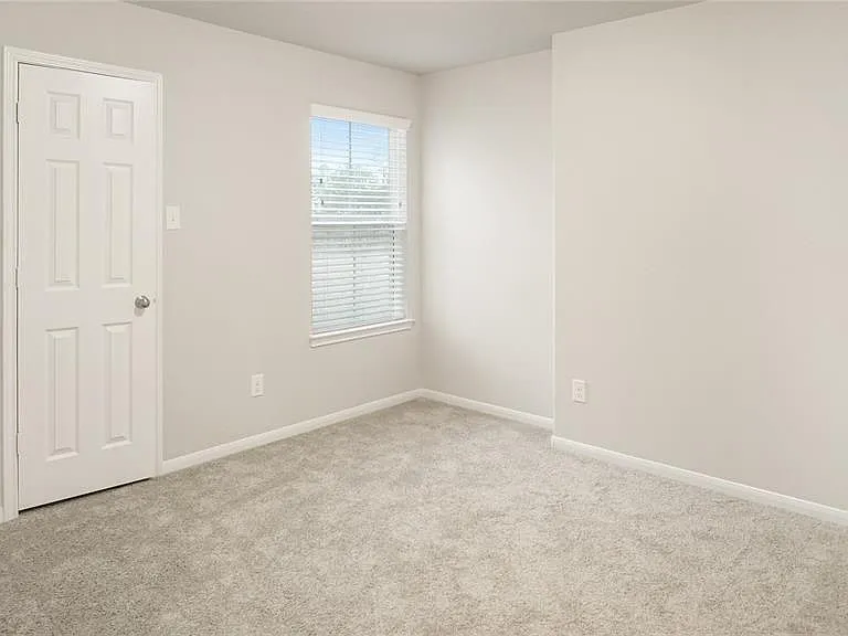 15643 Countesswells Dr — Photo 11