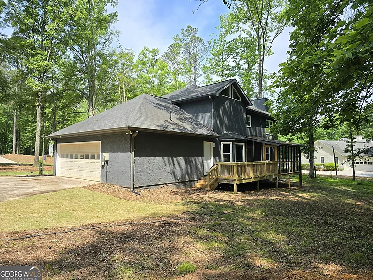 260 Greenfield Cir — Photo 2