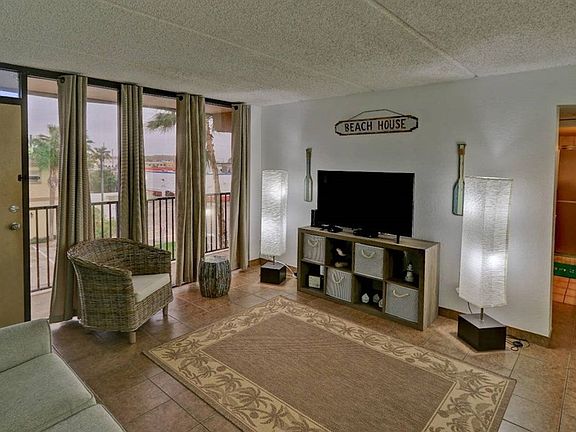 2nd image of 110 E Pompano St Unit 301