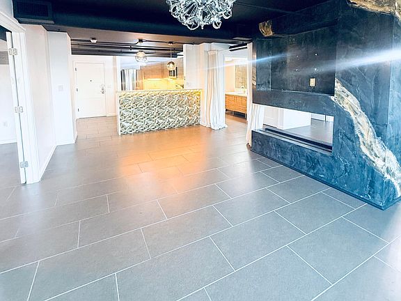 5th image of 535 W THOMAS Road #513