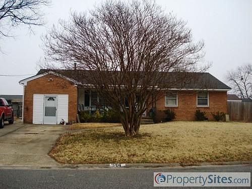 1st image of 944 Redwood Cir