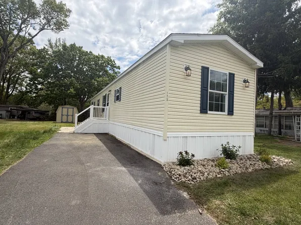 173 Laurel Dr, Manchester Township, NJ 08759