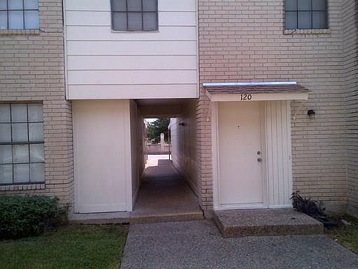 1st image of 210 W Lake Dr APT 124
