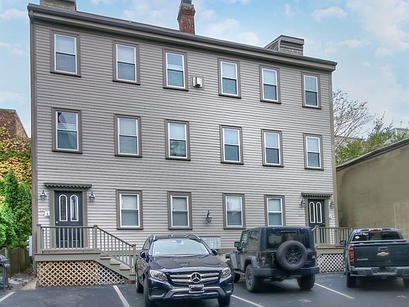 2nd image of 523 E 2nd St #5