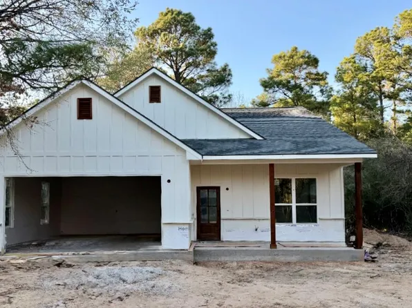 104 Pony Grass Ln, Bastrop, TX 78602