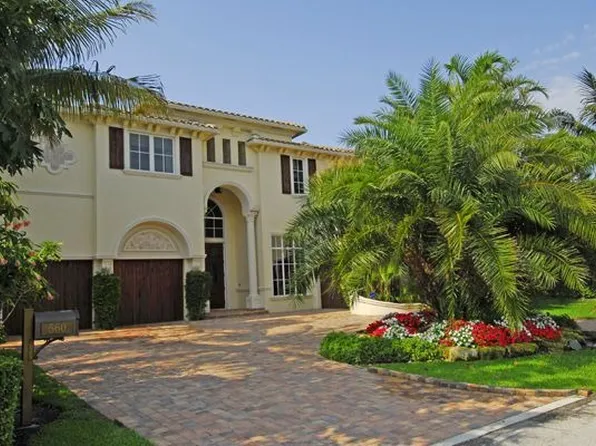 560 Phillips Dr, Boca Raton, FL 33432