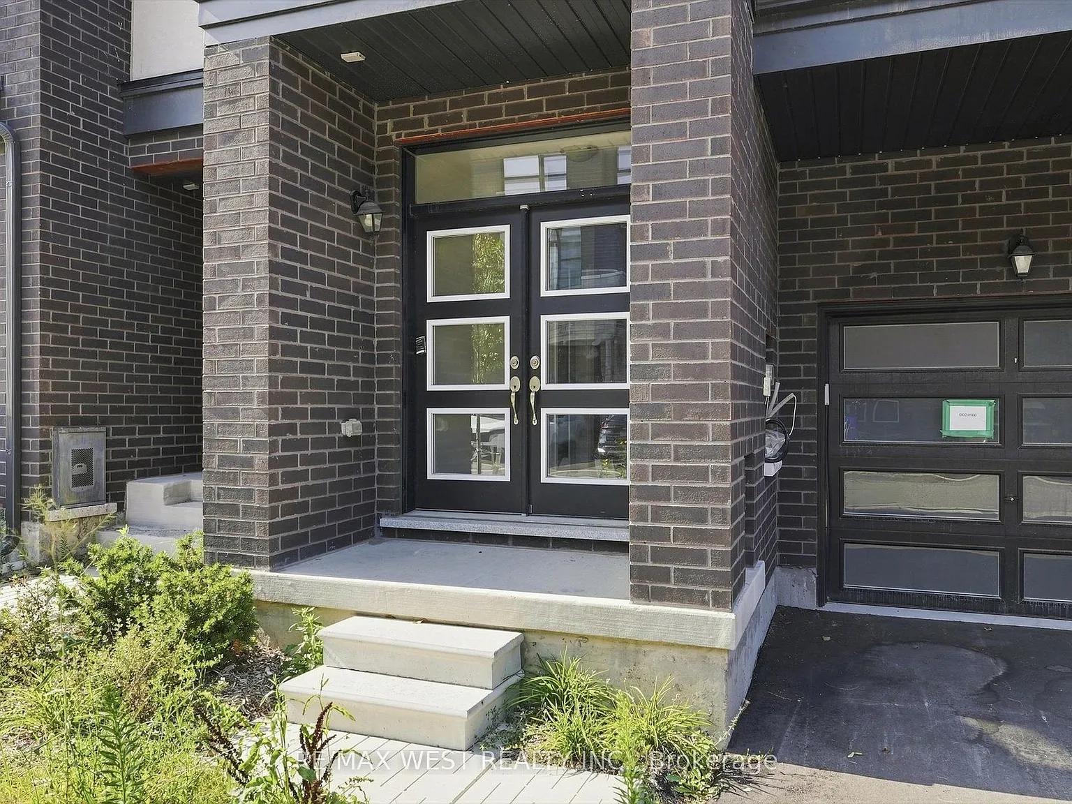 4 bed, $3,300 — Photo 2