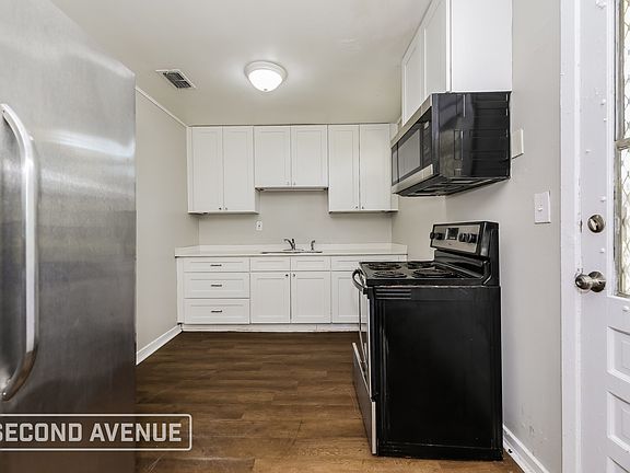 5th image of 4640 Suray Ave
