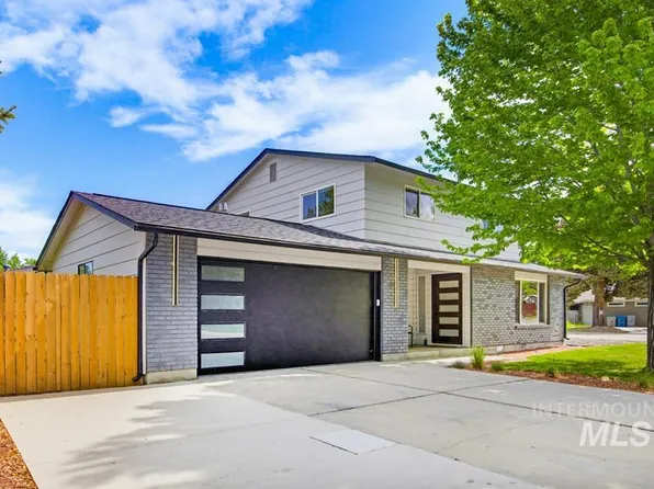 670 S Berwick Dr, Boise, ID 83706