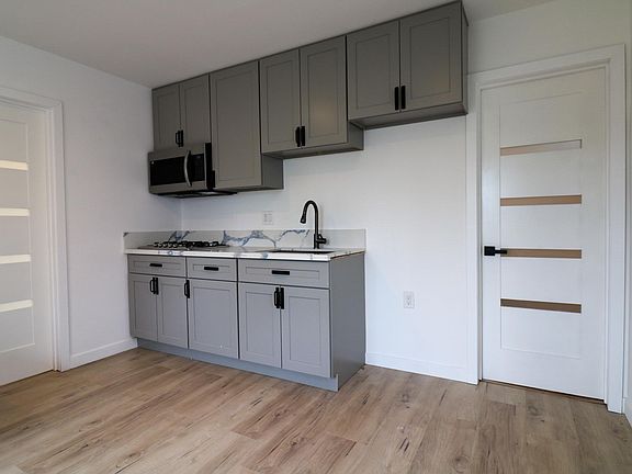 5th image of 7844 Lasaine Ave #Adu