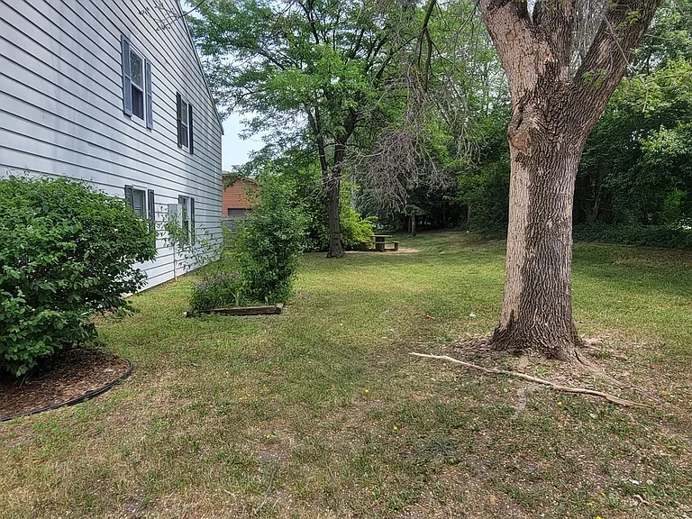 3303 Brian St — Photo 13