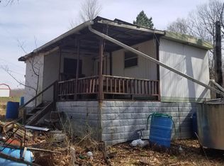 93 Shuck Farm Rd, Danese, WV 25831